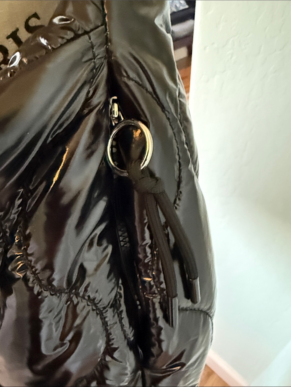 FP Movement by Free People Glossy Quilted Black Patent Shoulder/Gym Bag! - Picture 6 of 9